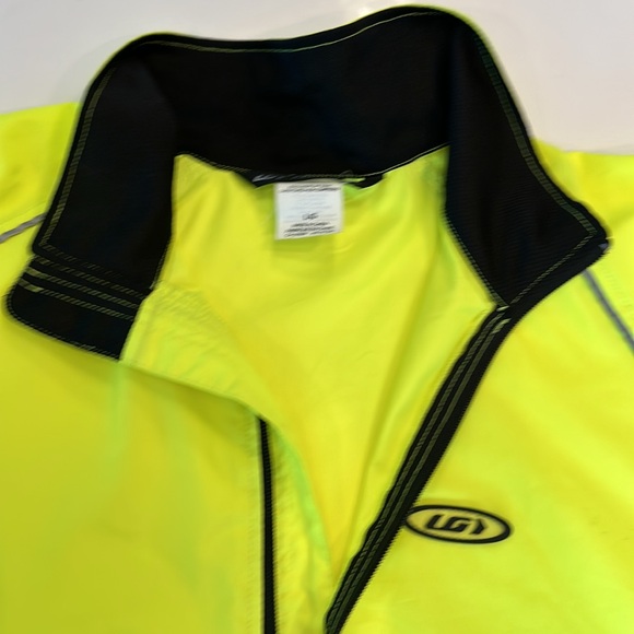 Louis Garneau High Visibility Wind Jacket - Picture 4 of 5
